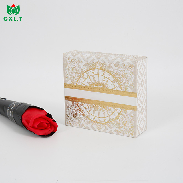 تغليف العطور من الورق المقوى المخصص للرجال والنساء